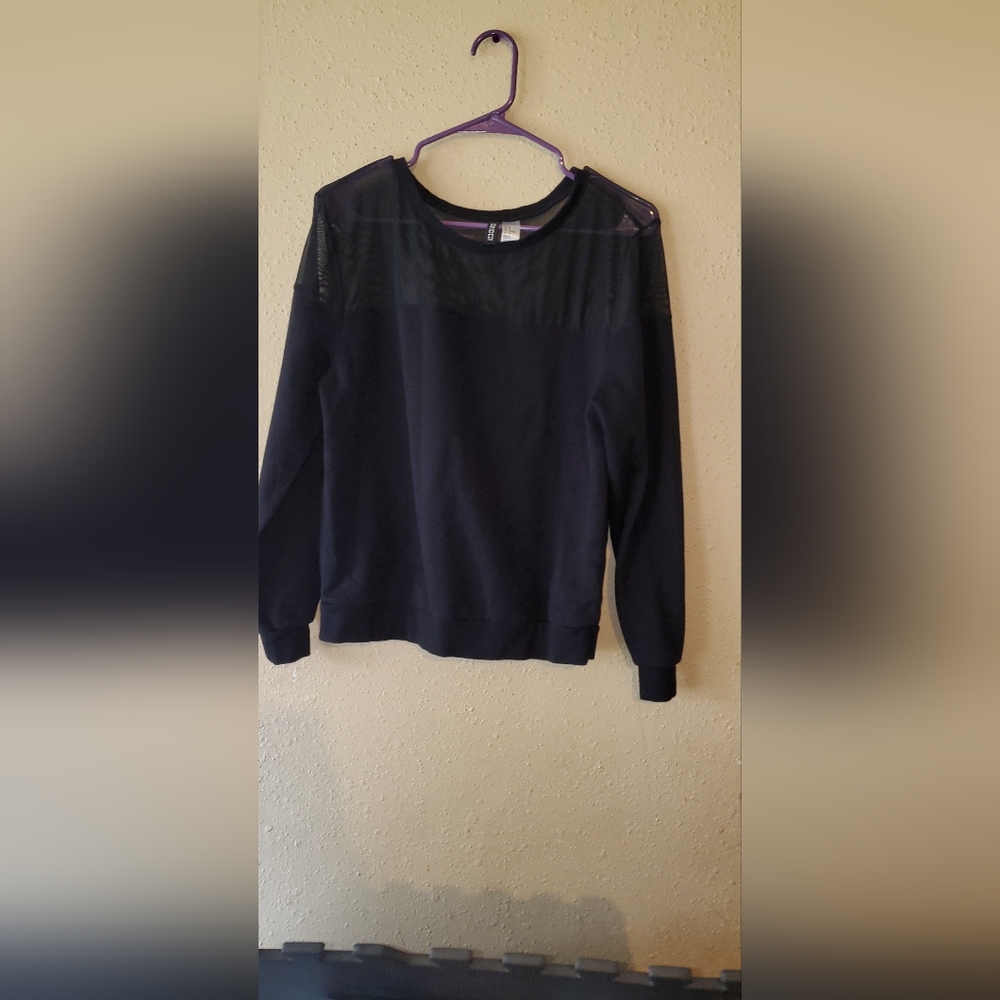 H&M Divided black Sweatshirt Mesh Womens size Medium